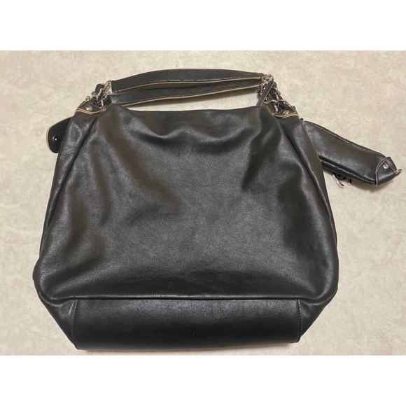 SALE!!! ๐๐๐Chanel Hobo large CC stitched with pouch Bag - Picture 4 of 16